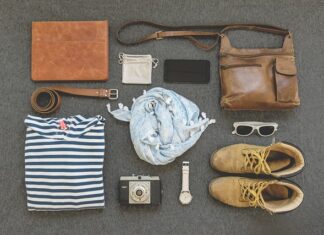 Czy czarna torebka pasuje na lato?